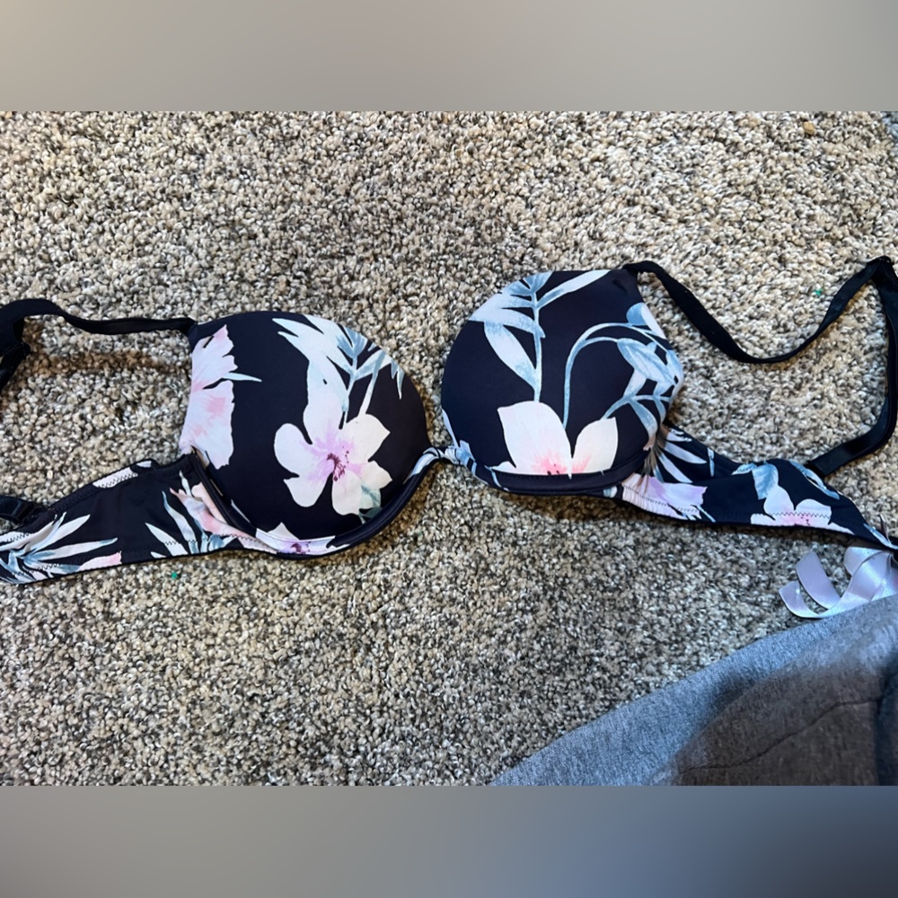 victoria’s secret bombshell push up bra